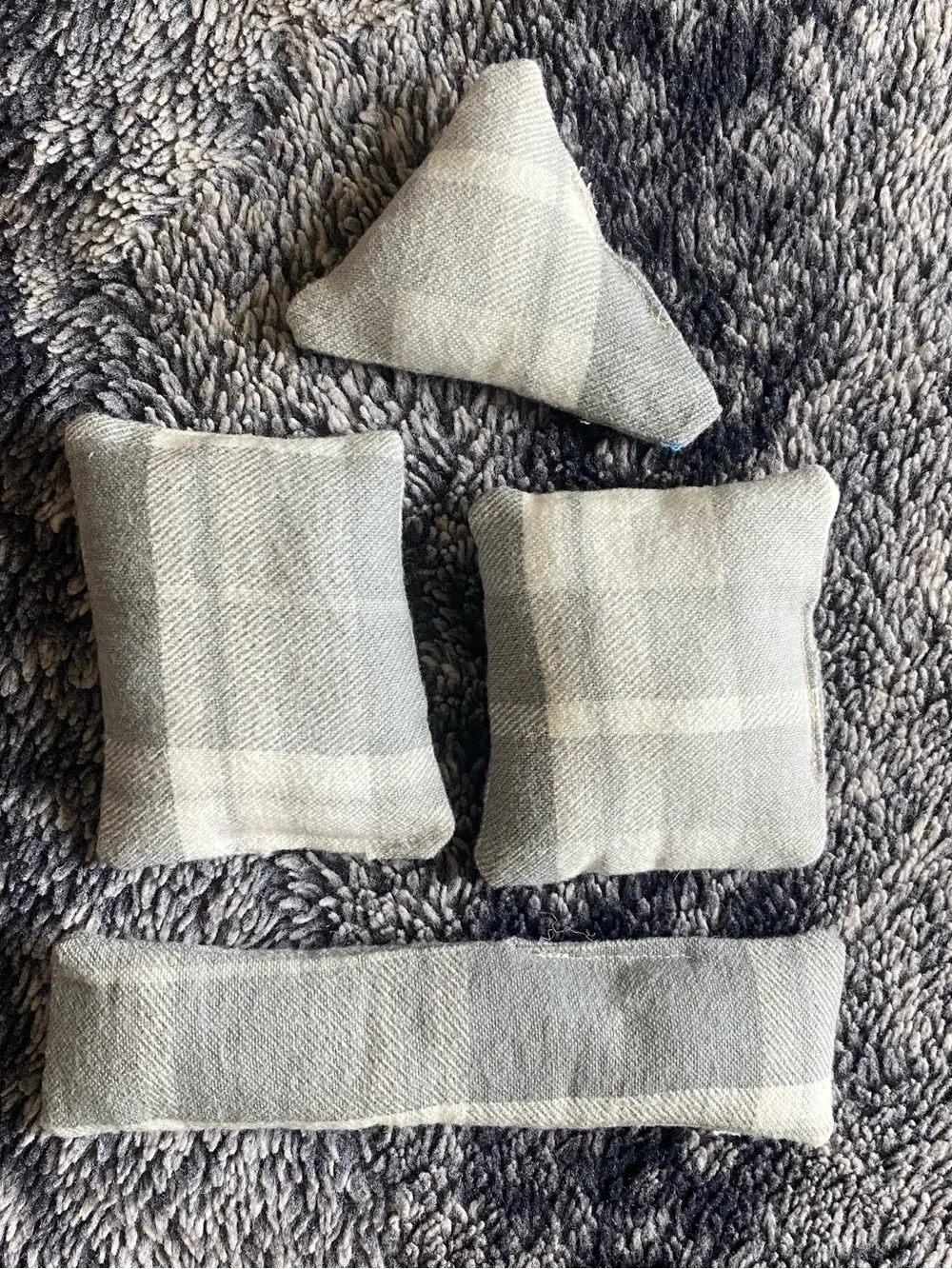 Handmade Grey & White Plaid Catnip Kick Stick Cat Toy Set (4)